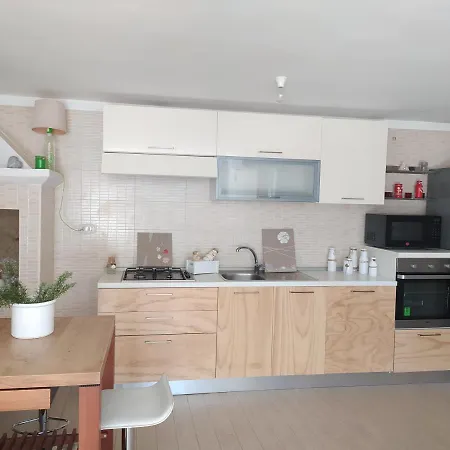 La Prima Casa Апартаменты Полиньяно-а-Маре